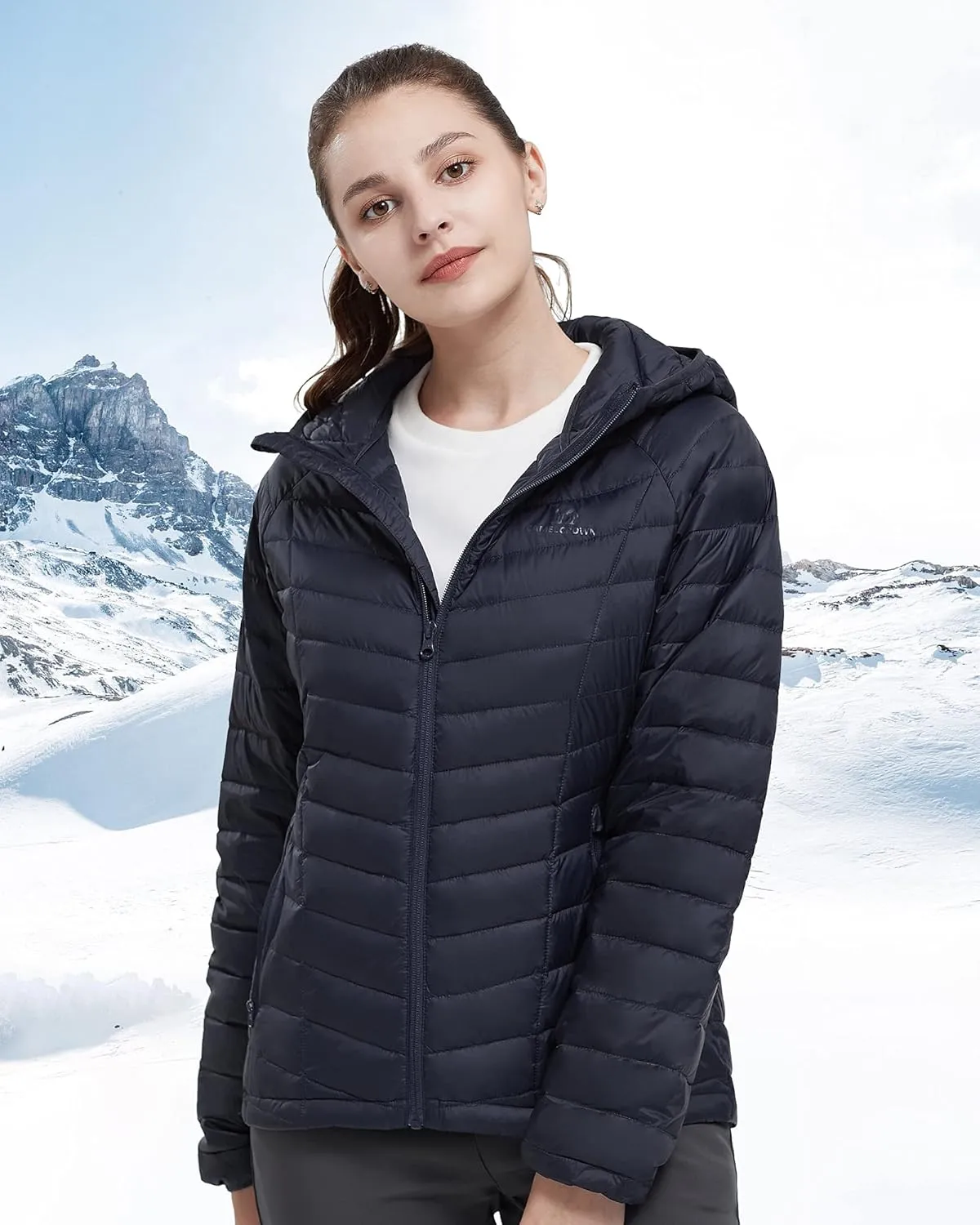 CAMELSPORTS Women's Down Jacket Hooded Winter Light Weight Short Puffer Coats Packable Warm Windproof Ladies Parka