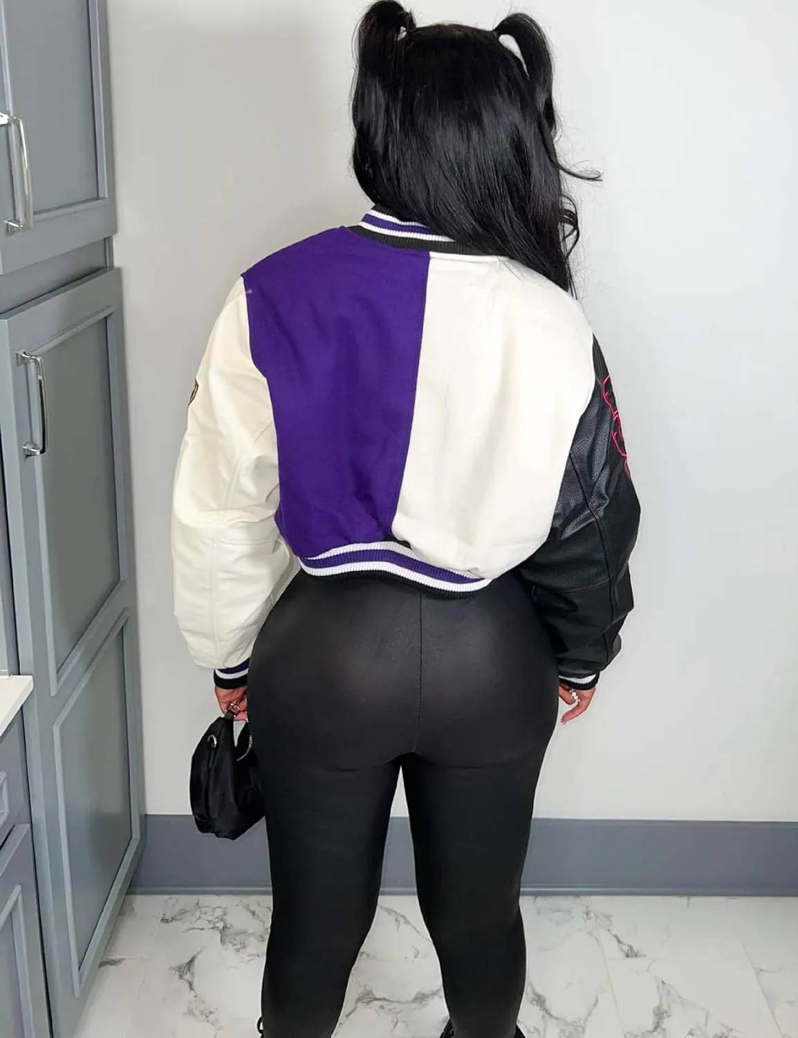 Perbai Women's Cropped Varsity Jacket Colorblock Letter Print Button Down Letterman Bomber Coat with Pockets Y2K Streetwear