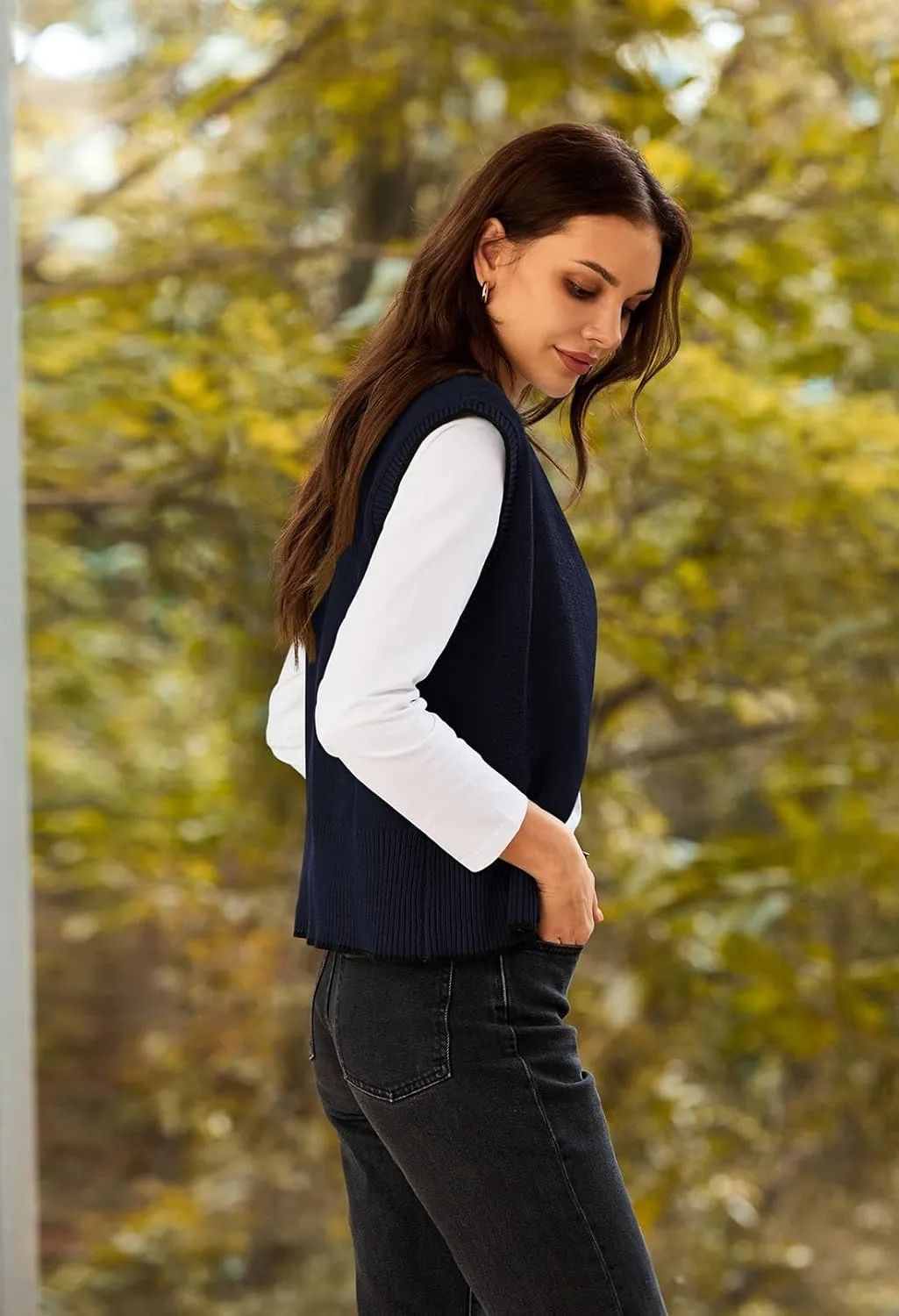 Pink Queen Women's Sweater Vest 2025 Sleeveless Tank Tops Casual Crewneck Button Down Fashion Knitted Vest Cardigans