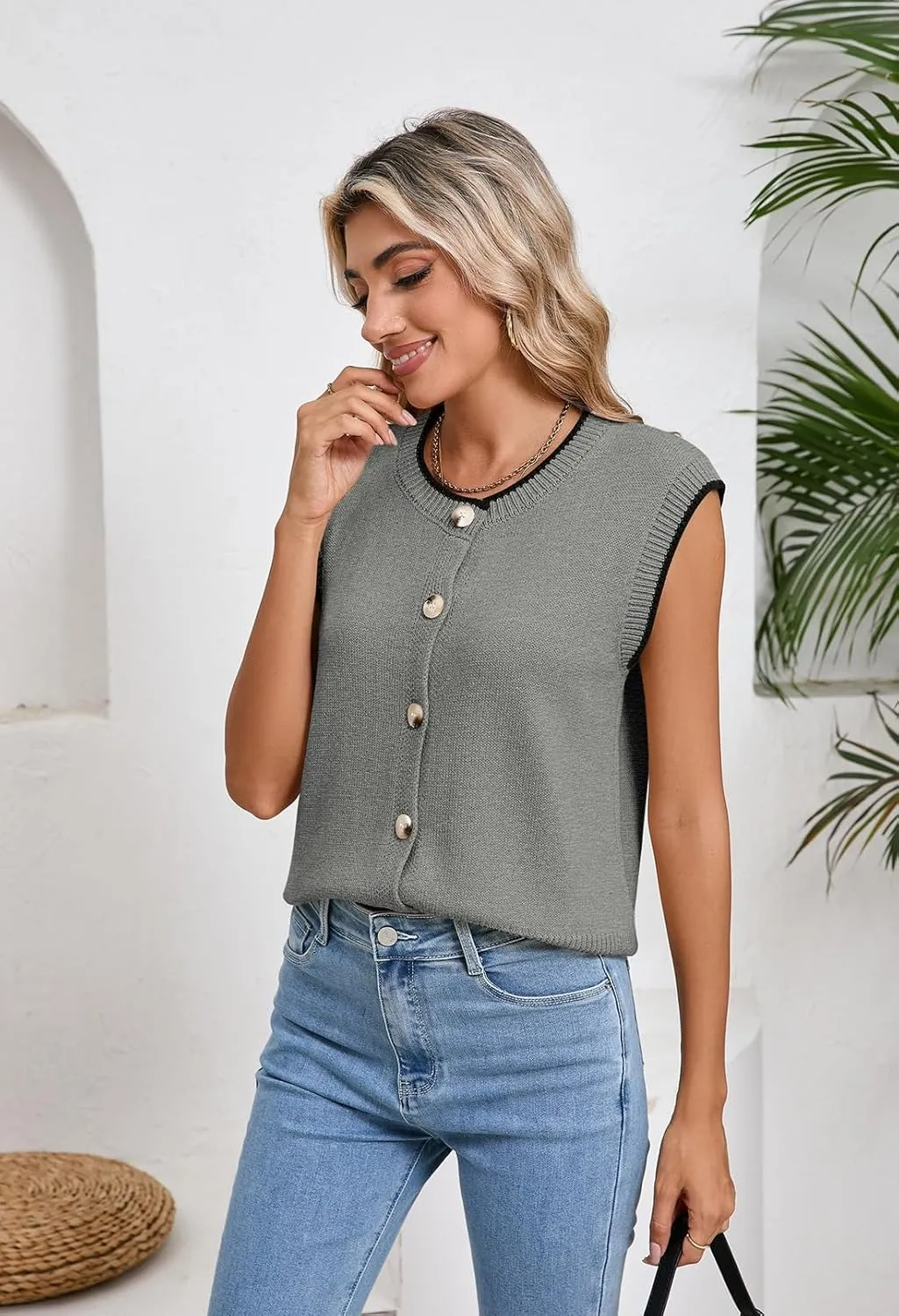 Pink Queen Women's Sweater Vest 2025 Sleeveless Tank Tops Casual Crewneck Button Down Fashion Knitted Vest Cardigans