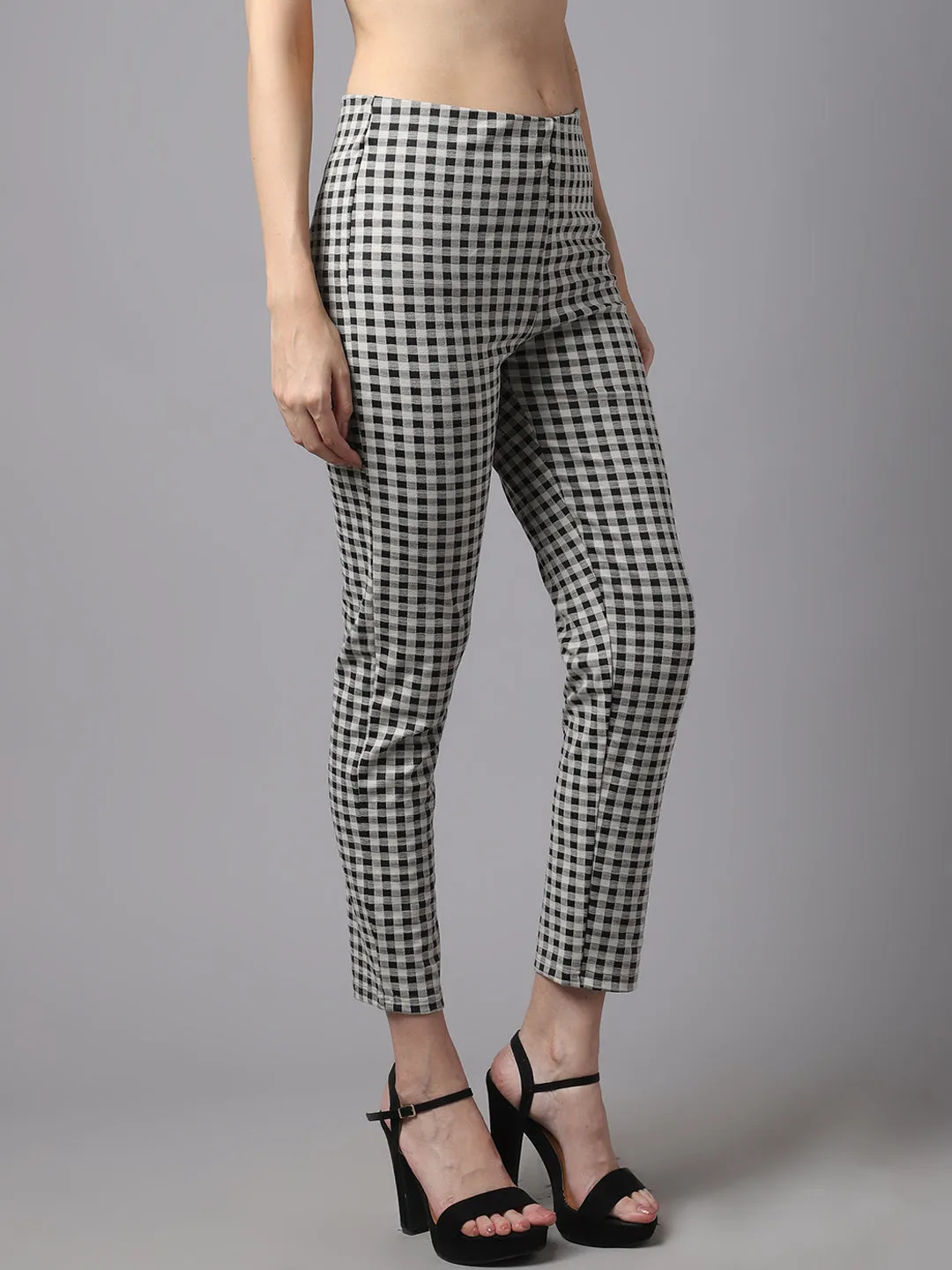 Women's  Flat Front Black Ivory Checks High rise Jeggings