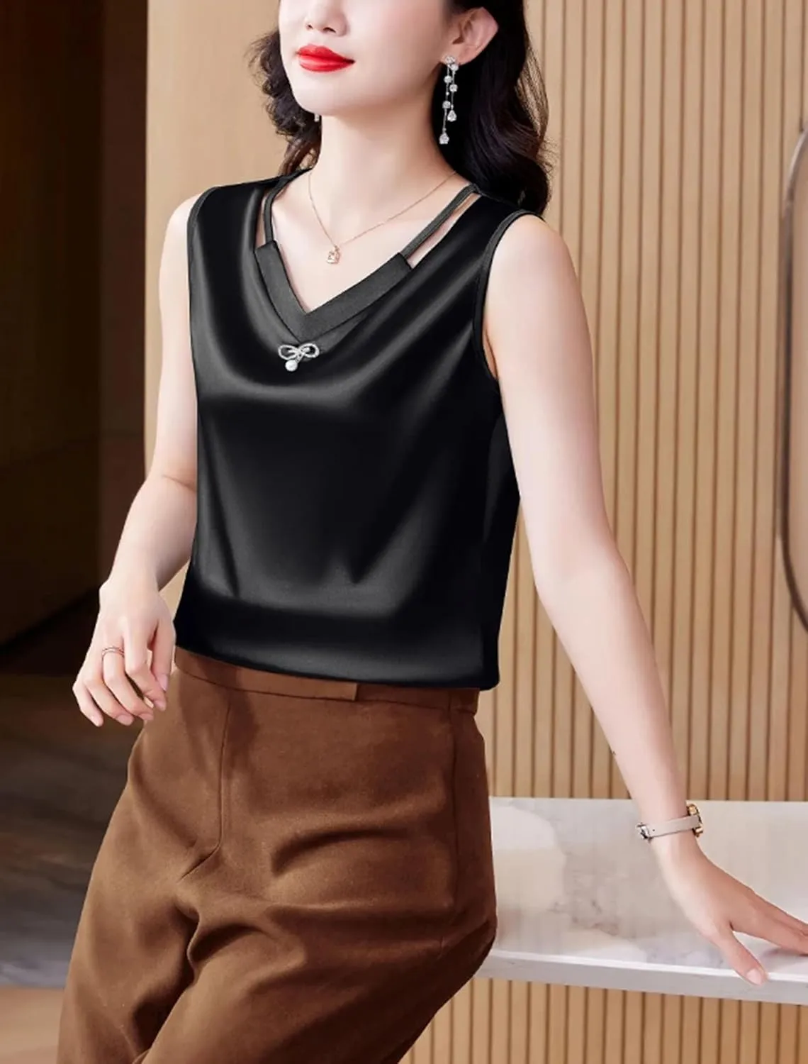 Women's Hollow Out Tank Top & Camisole - Summer Sleeveless V-Neck Business Vest Breathable Loose Fit Lounge Wear for Mother
