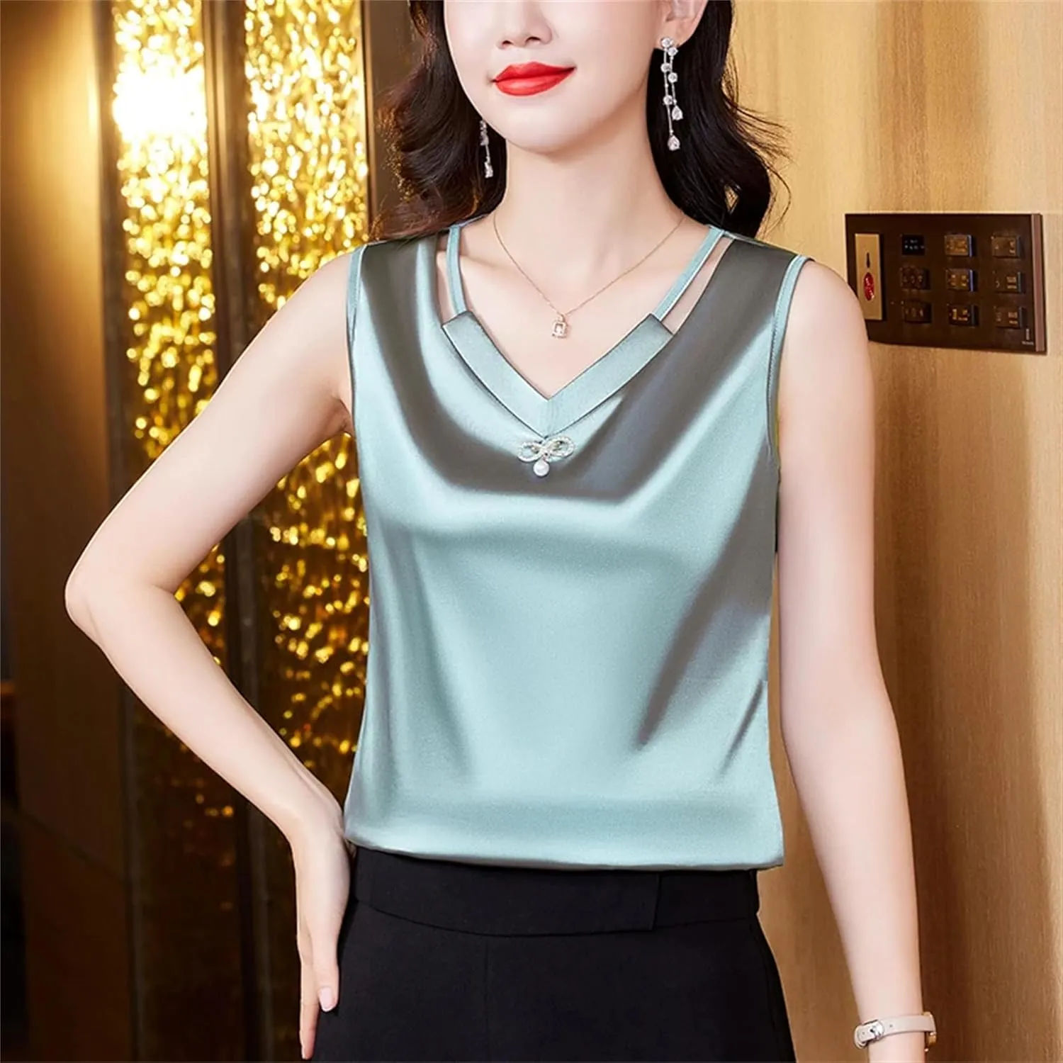 Women's Hollow Out Tank Top & Camisole - Summer Sleeveless V-Neck Business Vest Breathable Loose Fit Lounge Wear for Mother