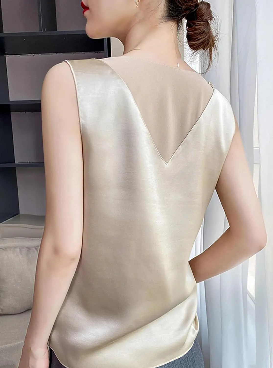 Women's Lightweight Satin Tank Top & Camisole Summer V-Neck Sleeveless Vest Loose Fit Casual Blouse to Wear Under Blazers