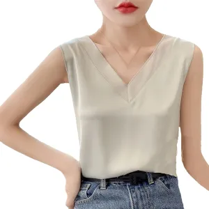 Women's Lightweight Satin Tank Top & Camisole Summer V-Neck Sleeveless Vest Loose Fit Casual Blouse to Wear Under Blazers